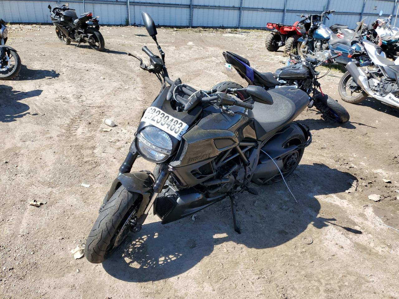 Obraz 2 z 2011 DUCATI DIAVEL  2011 z VIN ZDM13BLW0BB001698