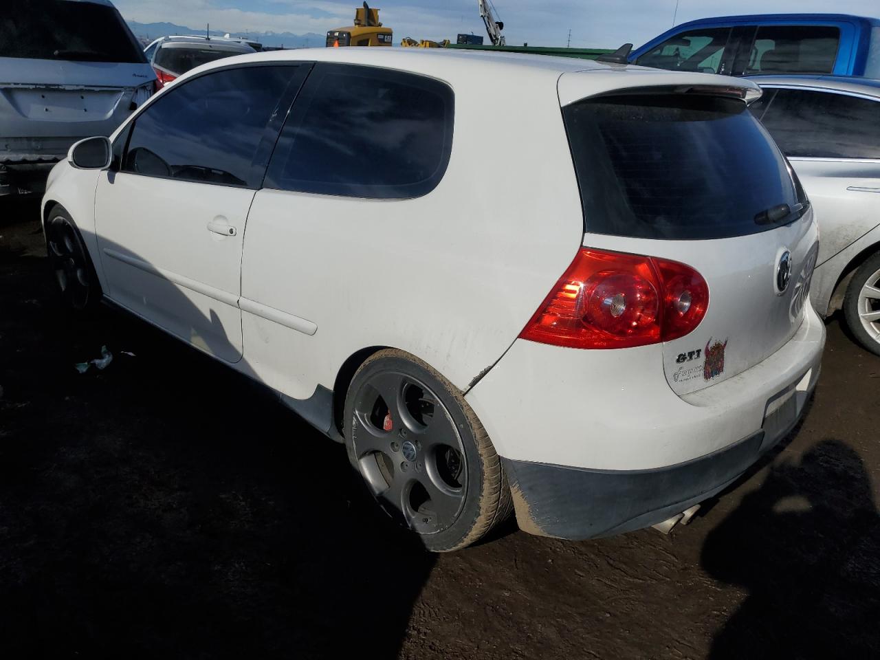 Image 2 of 2009 VOLKSWAGEN GTI  2009 with VIN WVWFD71KX9W131910