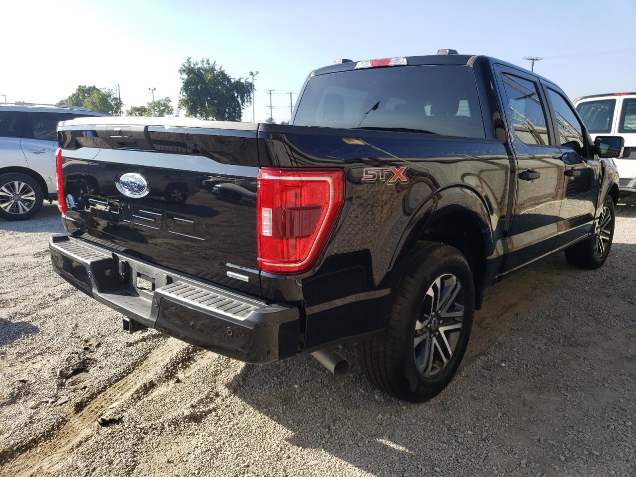 Obraz 3 z Ford F150 Supercrew 2023 z VIN 1FTEW1CP1PKD03273