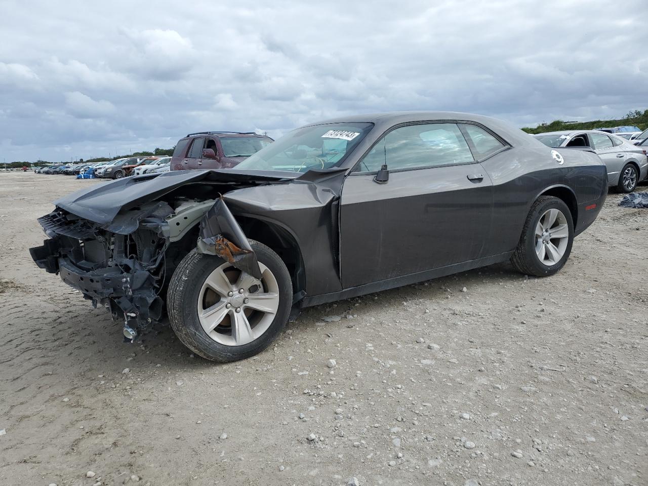 Obraz 1 z 2023 DODGE CHALLENGER SXT 2023 z VIN 2C3CDZAG2PH546262
