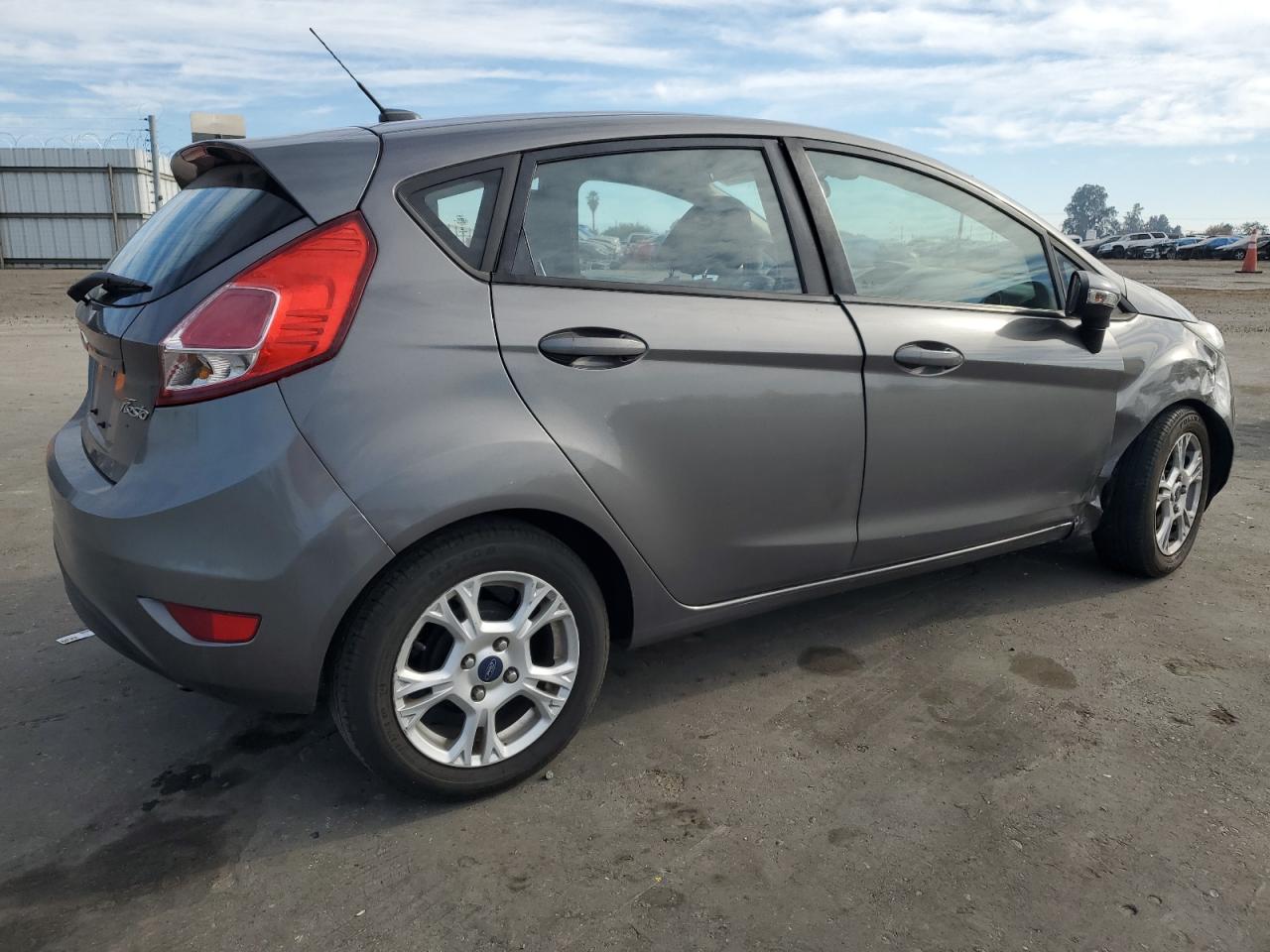 Image 3 of 2014 FORD FIESTA SE 2014 with VIN 3FADP4EJ6EM154387