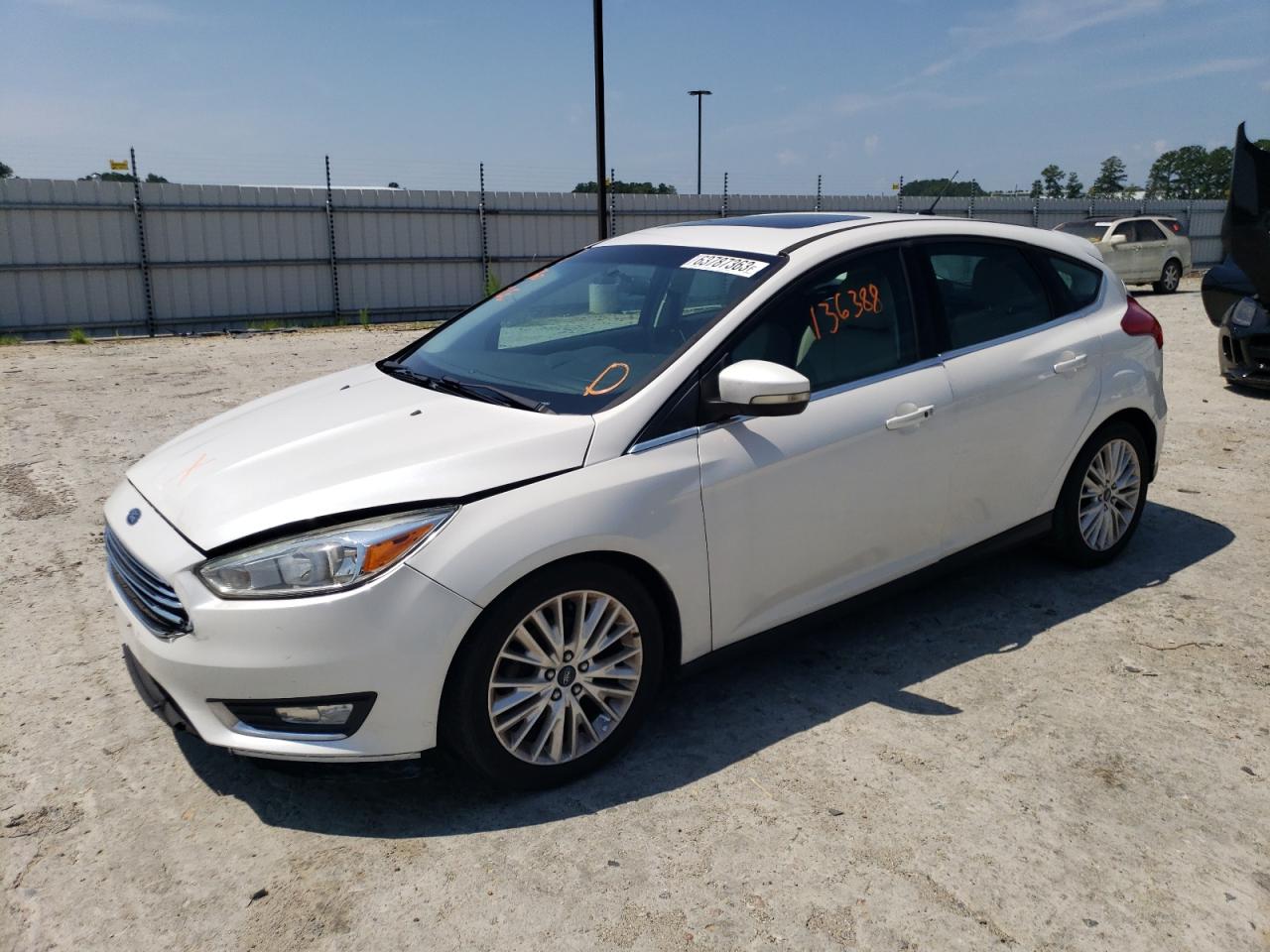 Ford Focus Titanium 2016 image