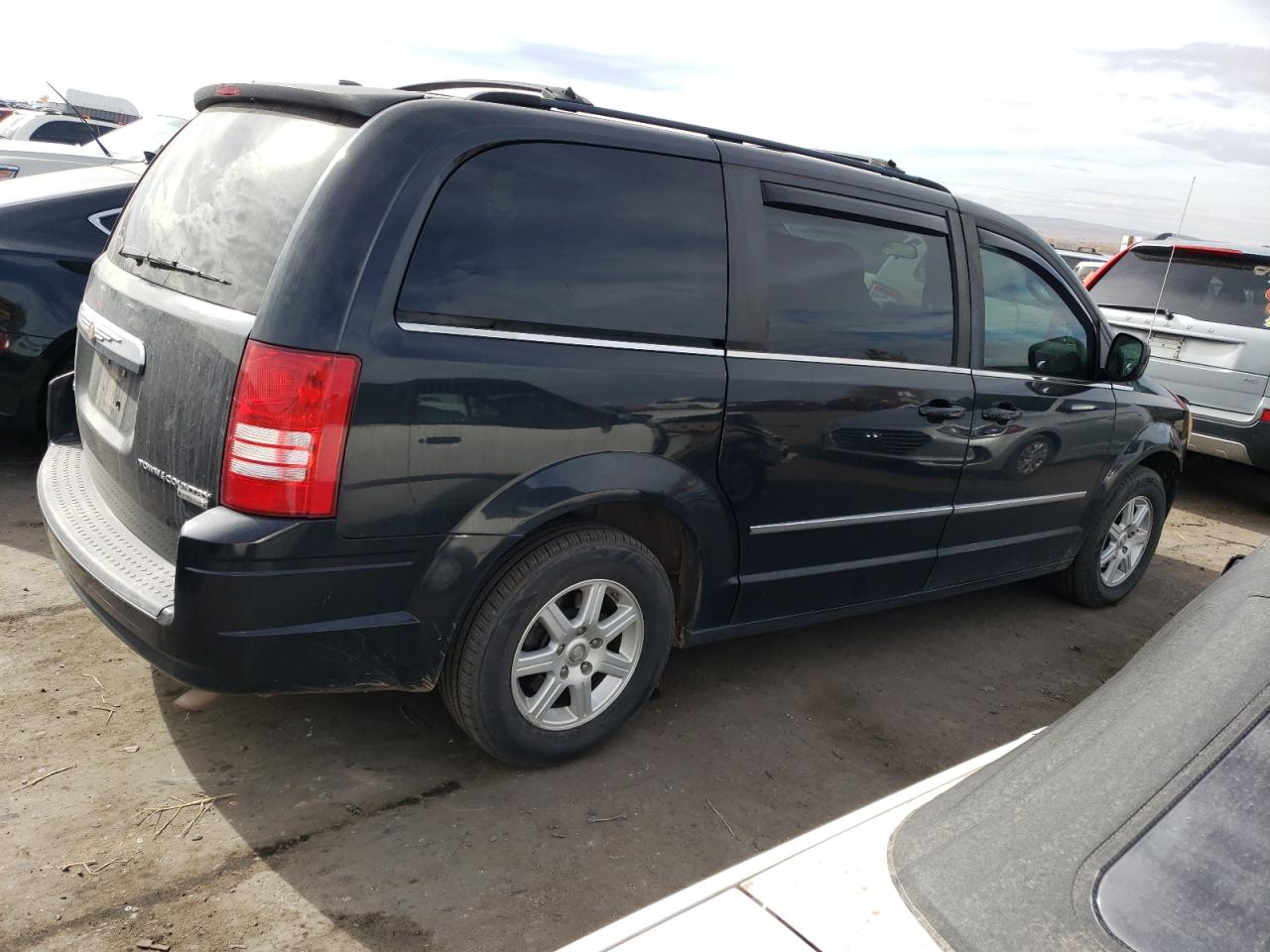 Obraz 3 z 2010 CHRYSLER TOWN & COUNTRY TOURING 2010 z VIN 2A4RR5D13AR289521