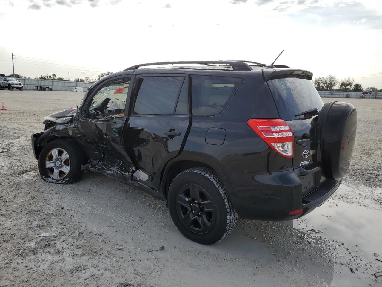 Изображение 2 2011 TOYOTA RAV4  2011 с VIN JTMBF4DV5BD041059