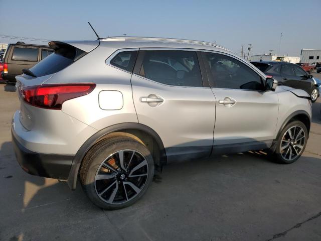 Obraz 3 z 2017 NISSAN ROGUE SPORT S 2017 z VIN JN1BJ1CP3HW000560