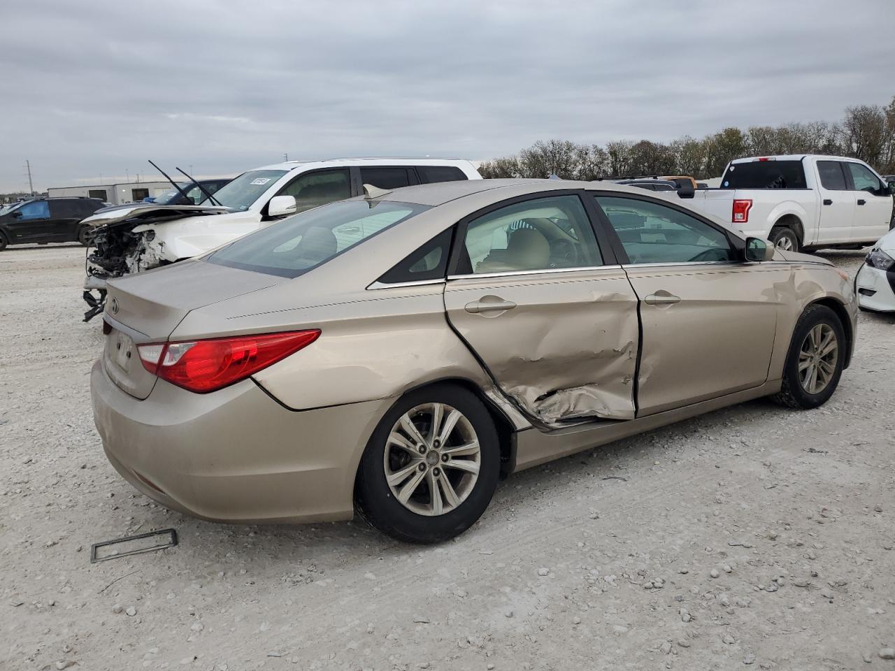 Obraz 3 z 2011 HYUNDAI SONATA GLS 2011 z VIN 5NPEB4AC7BH197917
