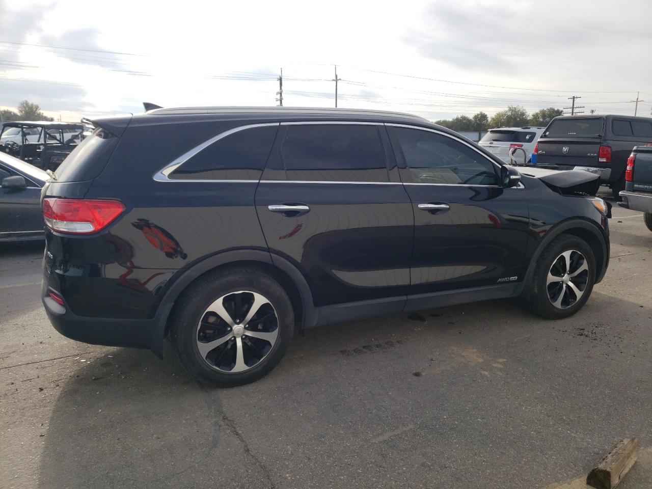 Obraz 3 z 2016 KIA SORENTO EX 2016 z VIN 5XYPHDA57GG084380