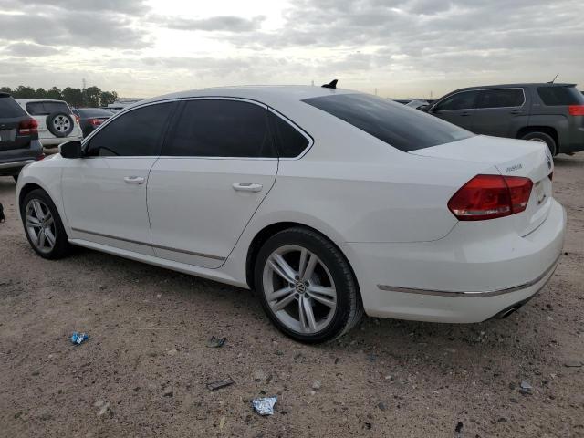 Изображение 2 2015 VOLKSWAGEN PASSAT SE 2015 с VIN 1VWBV7A30FC050901