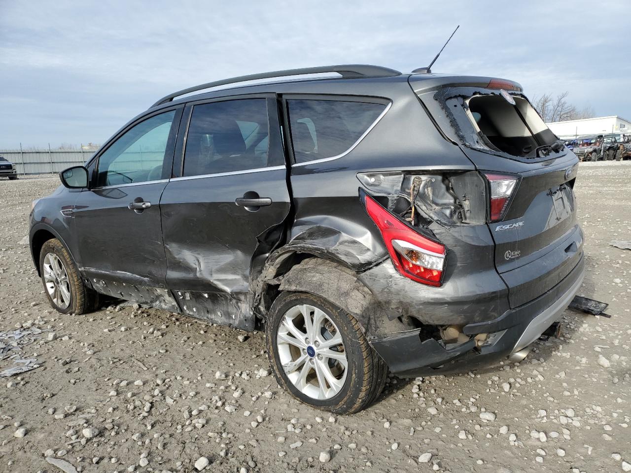 Image 2 of 2018 FORD ESCAPE SE 2018 with VIN 1FMCU9G9XJUC41449