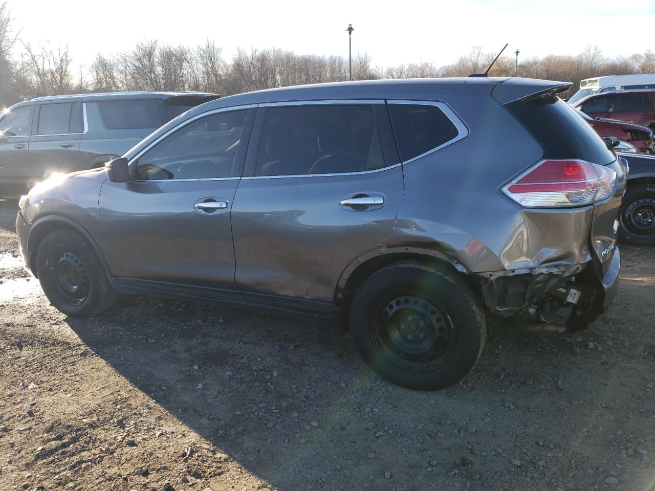 Изображение 2 2015 NISSAN ROGUE S 2015 с VIN KNMAT2MV2FP542133