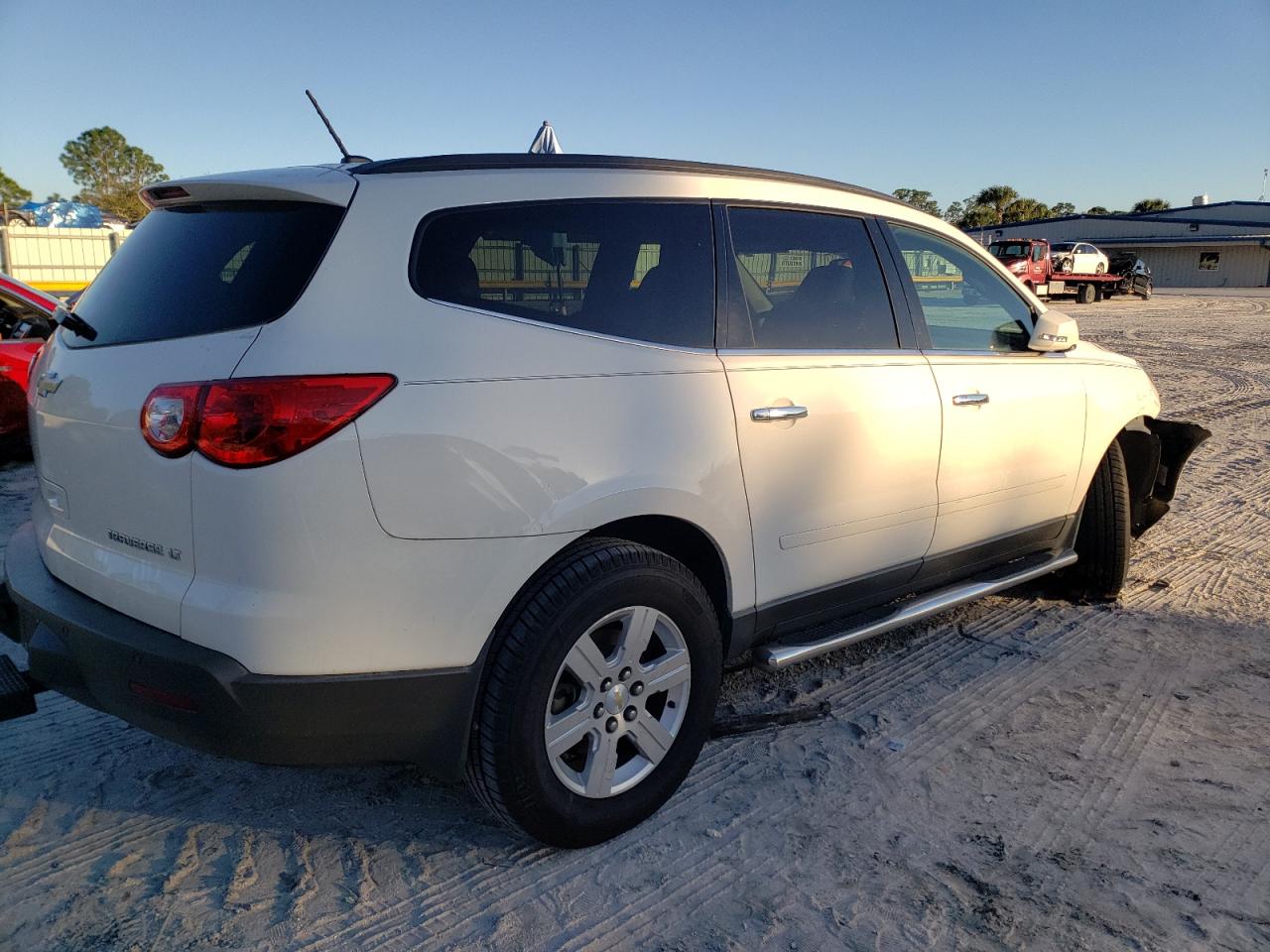 Obraz 3 z 2012 CHEVROLET TRAVERSE LT 2012 z VIN 1GNKRGEDXCJ392526