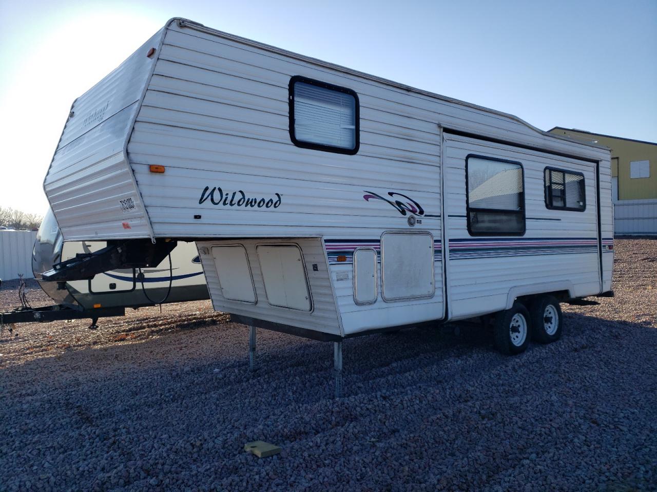 Изображение 2 2000 WILDWOOD WILDWOOD 2000 с VIN 4X4FWDA28YB035847