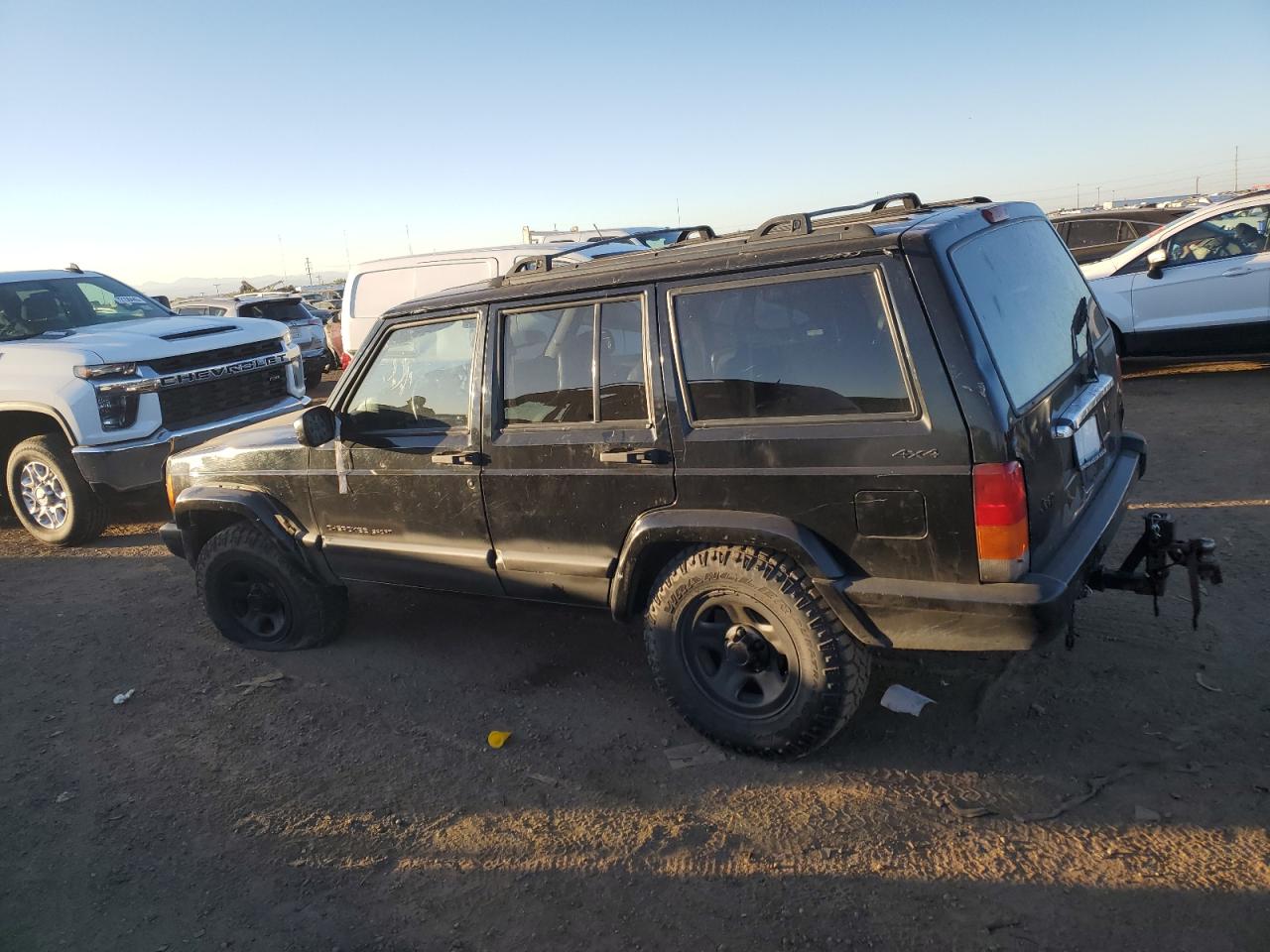 Image 2 of 2001 JEEP CHEROKEE SPORT 2001 with VIN 1J4FF48S21L579248