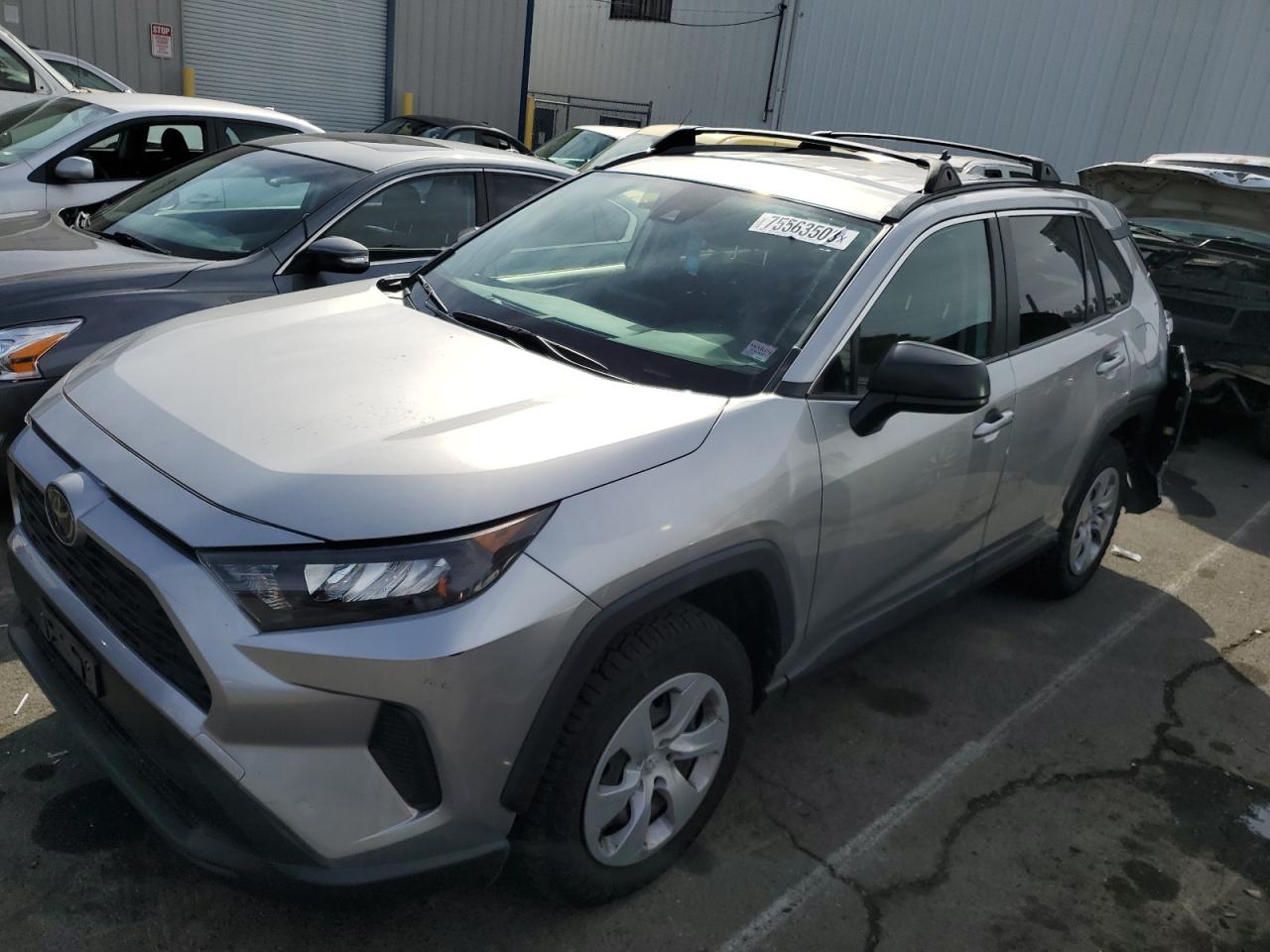 Image 1 of 2019 TOYOTA RAV4 LE 2019 with VIN JTMH1RFV8KJ007458