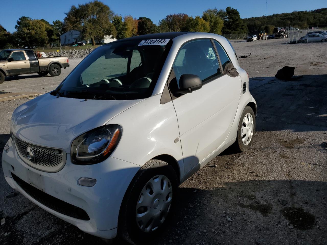 Obraz 1 z Smart Fortwo 2016 z VIN WMEFJ5DA0GK142484
