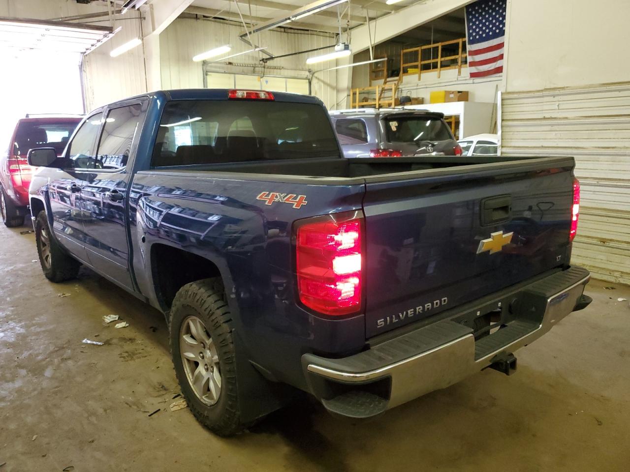 Image 2 of 2015 CHEVROLET SILVERADO K1500 LT 2015 with VIN 3GCUKREC7FG525838