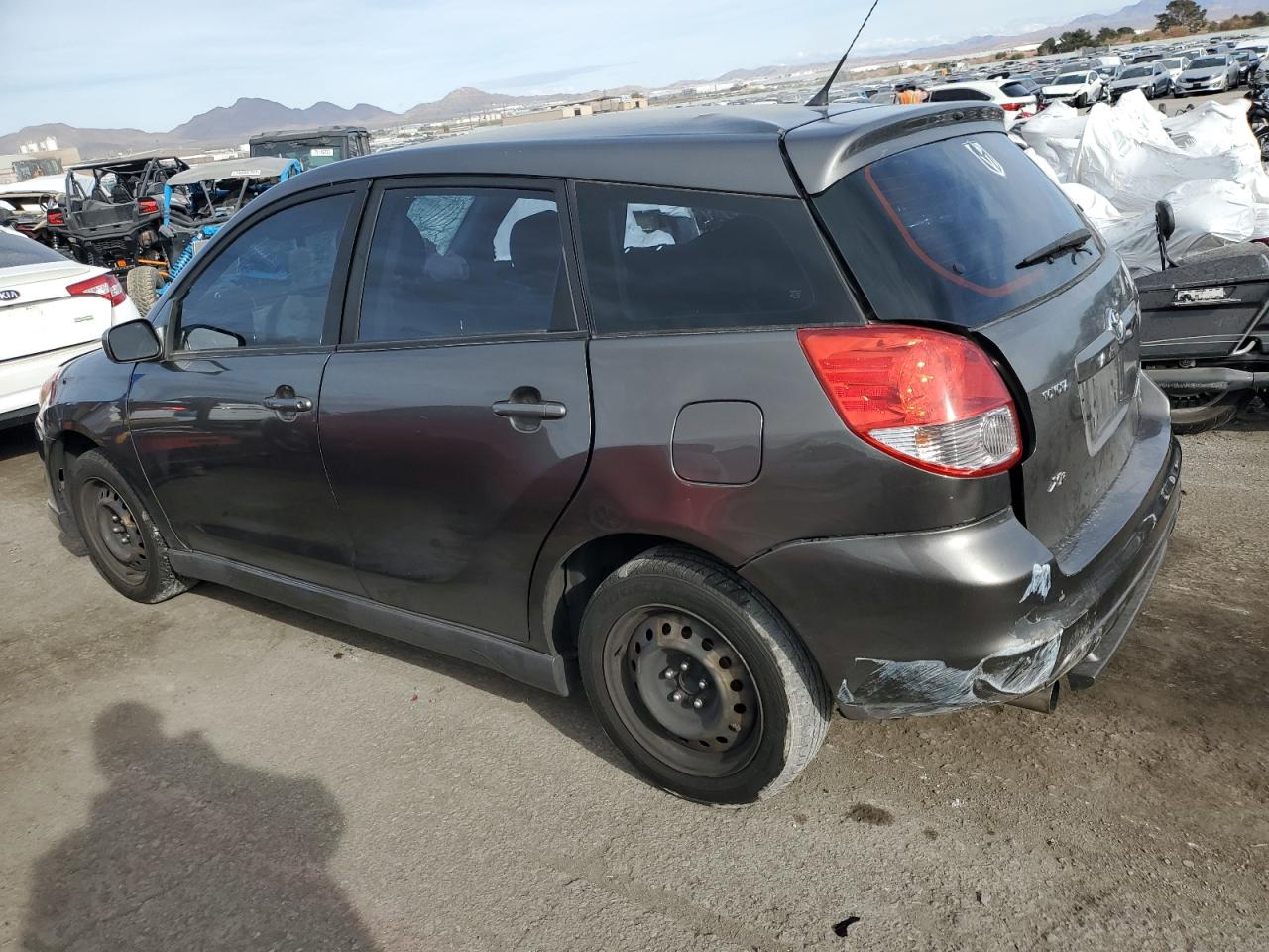 Image 2 of 2004 TOYOTA COROLLA MATRIX XR 2004 with VIN 2T1KR32E14C187916