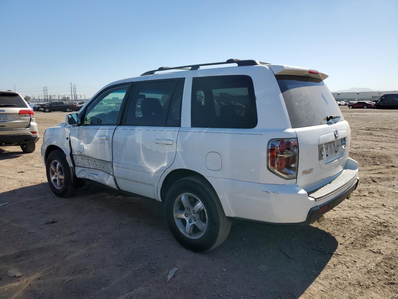 Image 2 of 2006 HONDA PILOT EX 2006 with VIN 5FNYF28796B047181