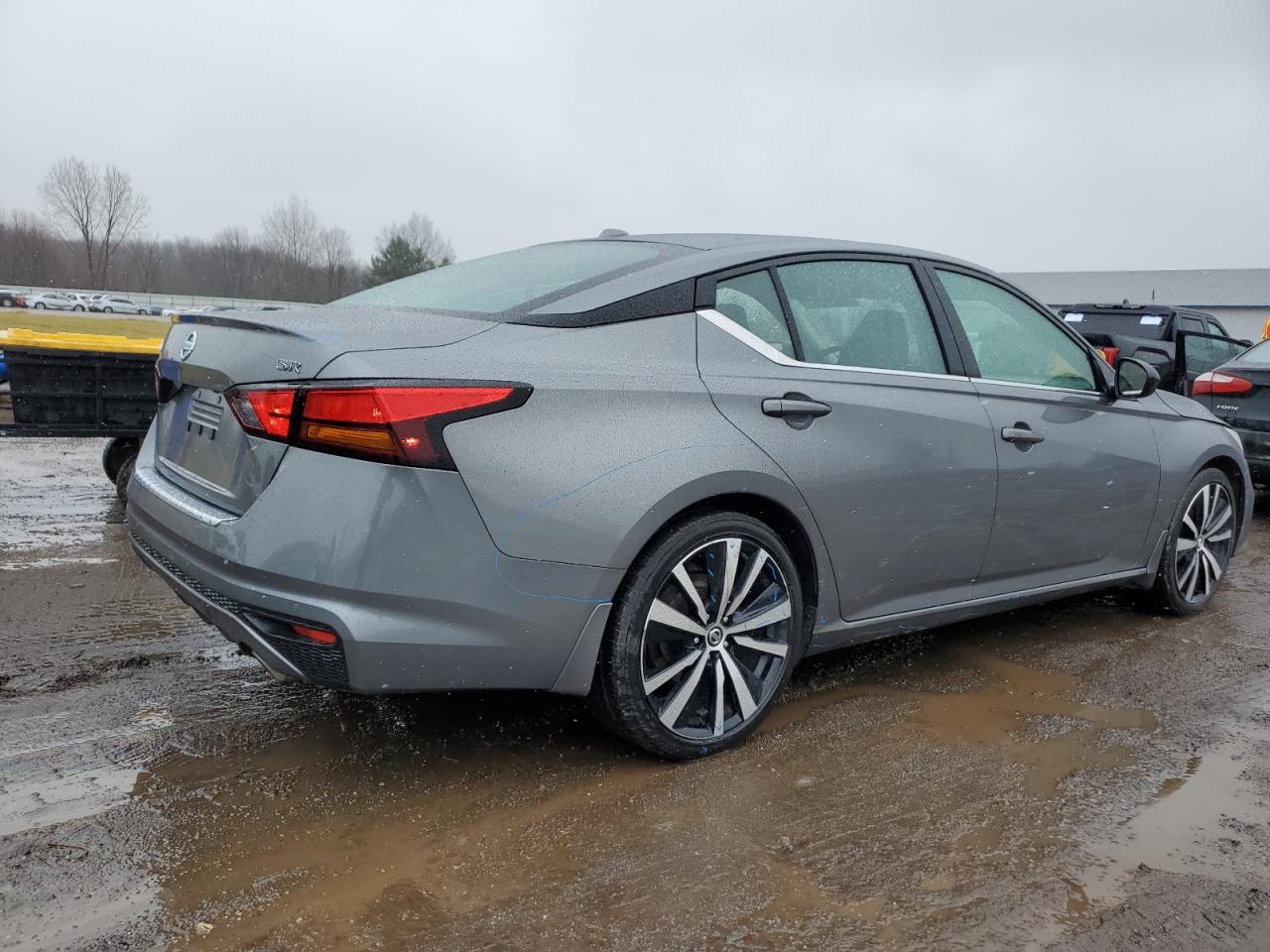 Image 3 of 2022 NISSAN ALTIMA SR 2022 with VIN 1N4BL4CV0NN365857