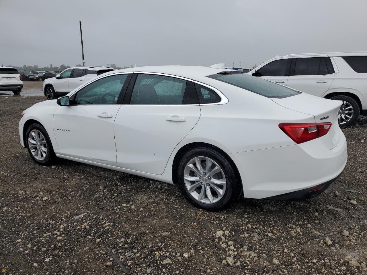 Изображение 2 2023 CHEVROLET MALIBU LT 2023 с VIN 1G1ZD5ST1PF232252