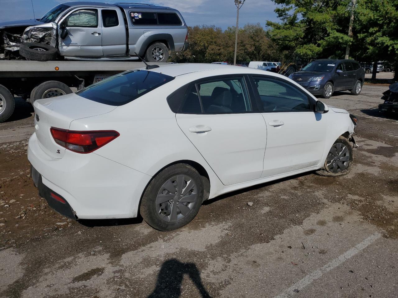 Image 3 of 2020 KIA RIO LX 2020 with VIN 3KPA24AD5LE276662