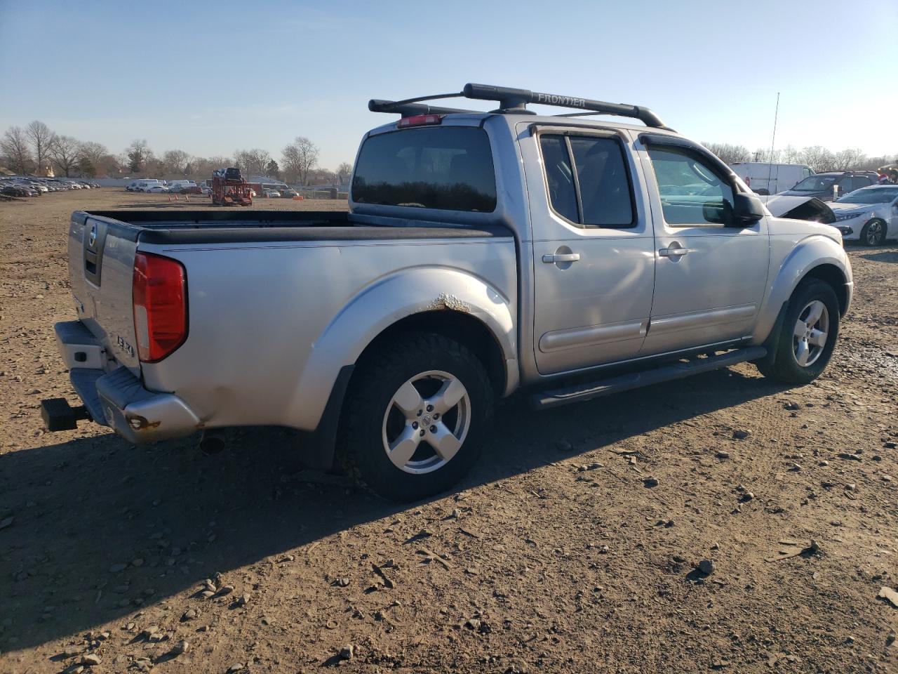Image 3 of 2007 NISSAN FRONTIER CREW CAB LE 2007 with VIN 1N6AD07W07C417093