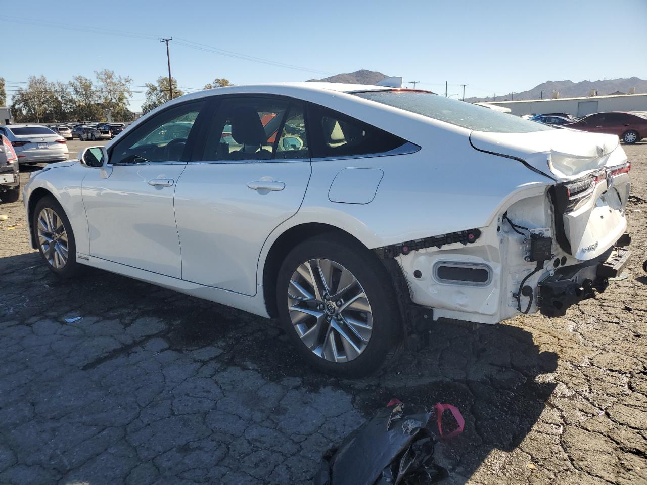 Изображение 2 2021 TOYOTA MIRAI XLE 2021 с VIN JTDAAAAA8MA000195