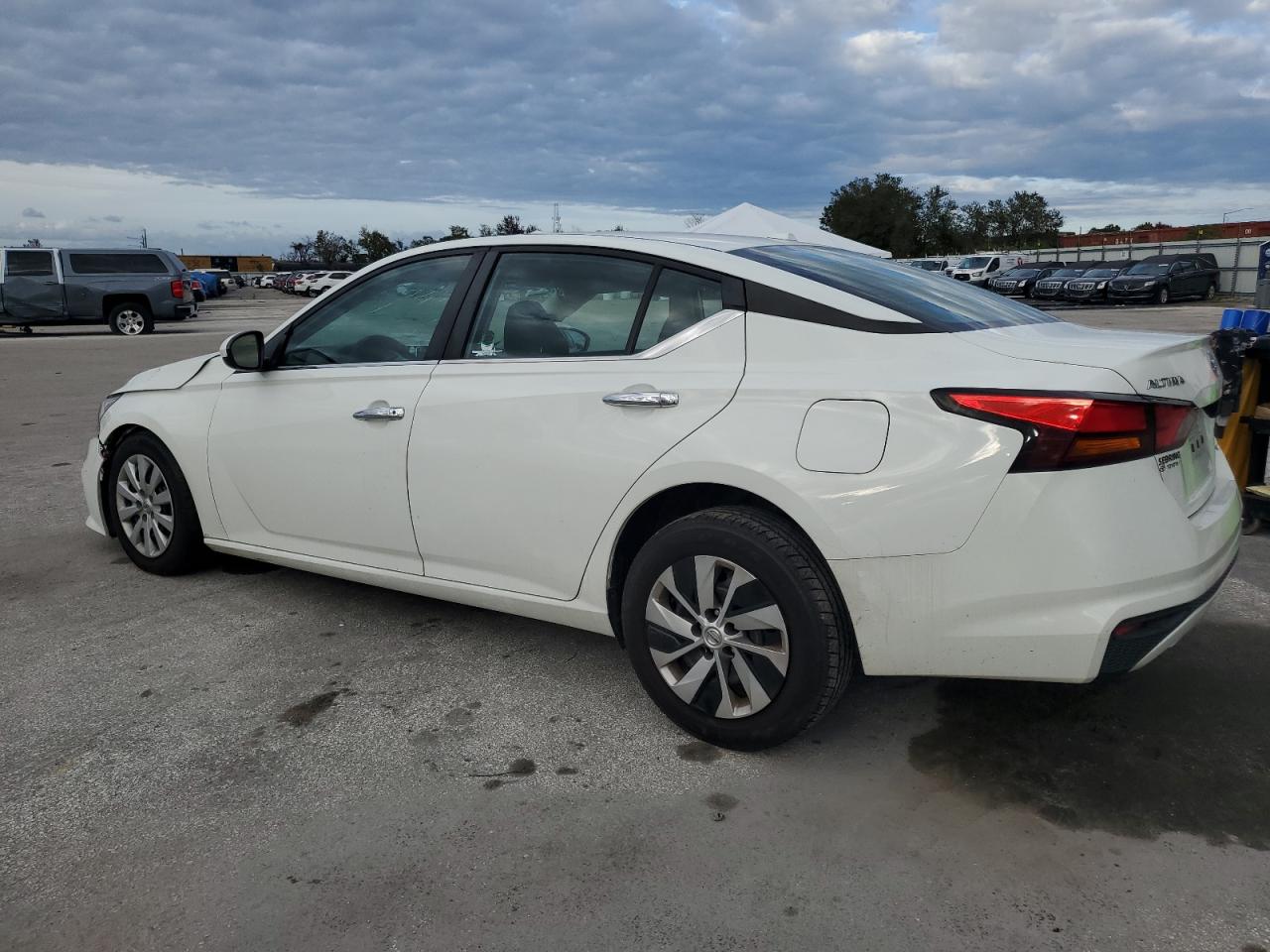 Image 2 of 2020 NISSAN ALTIMA S 2020 with VIN 1N4BL4BV6LC211387