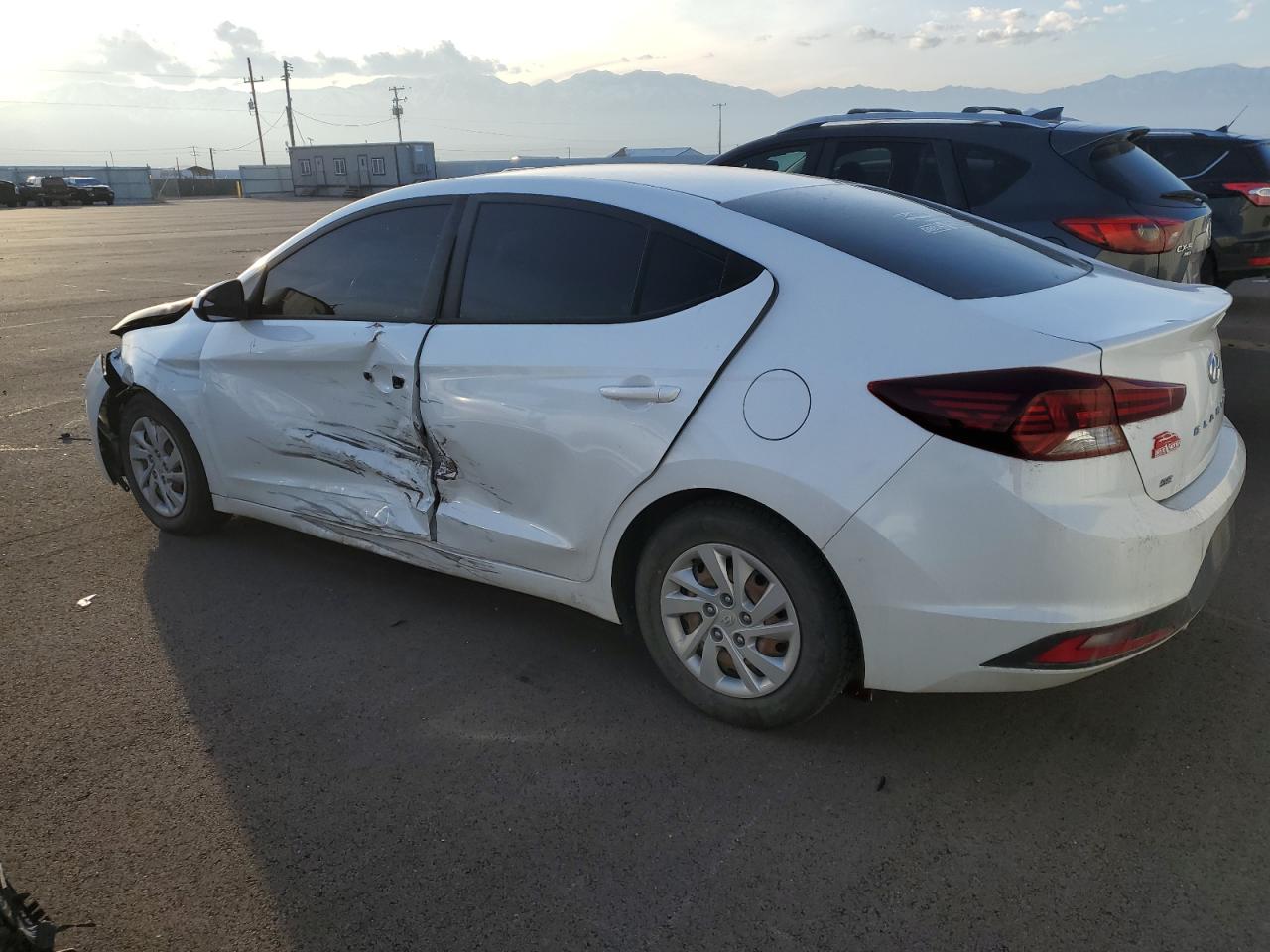 Obraz 2 z 2019 HYUNDAI ELANTRA SE 2019 z VIN 5NPD74LF5KH407130