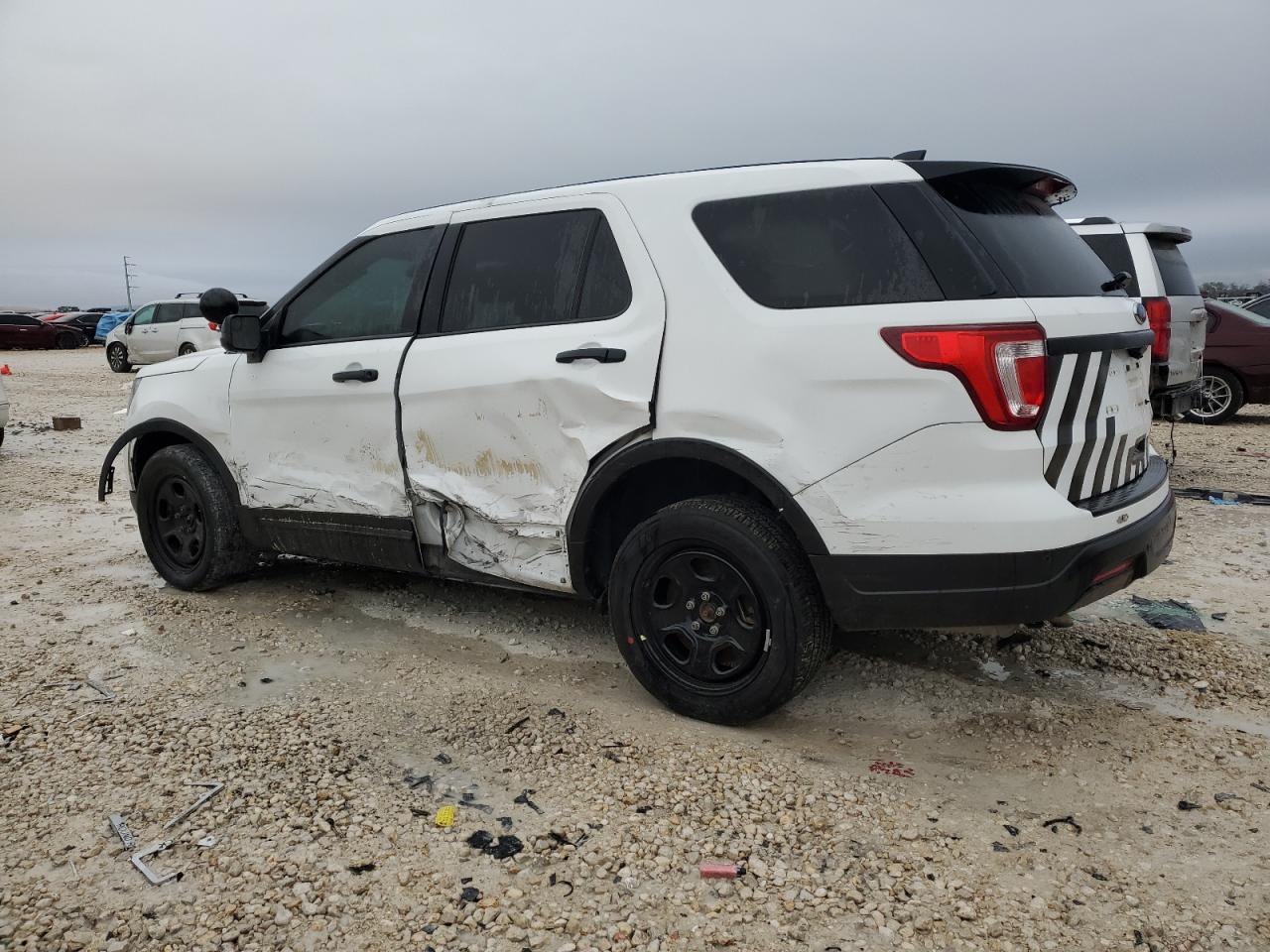 Image 2 of 2019 FORD EXPLORER POLICE INTERCEPTOR 2019 with VIN 1FM5K8AT6KGA62399