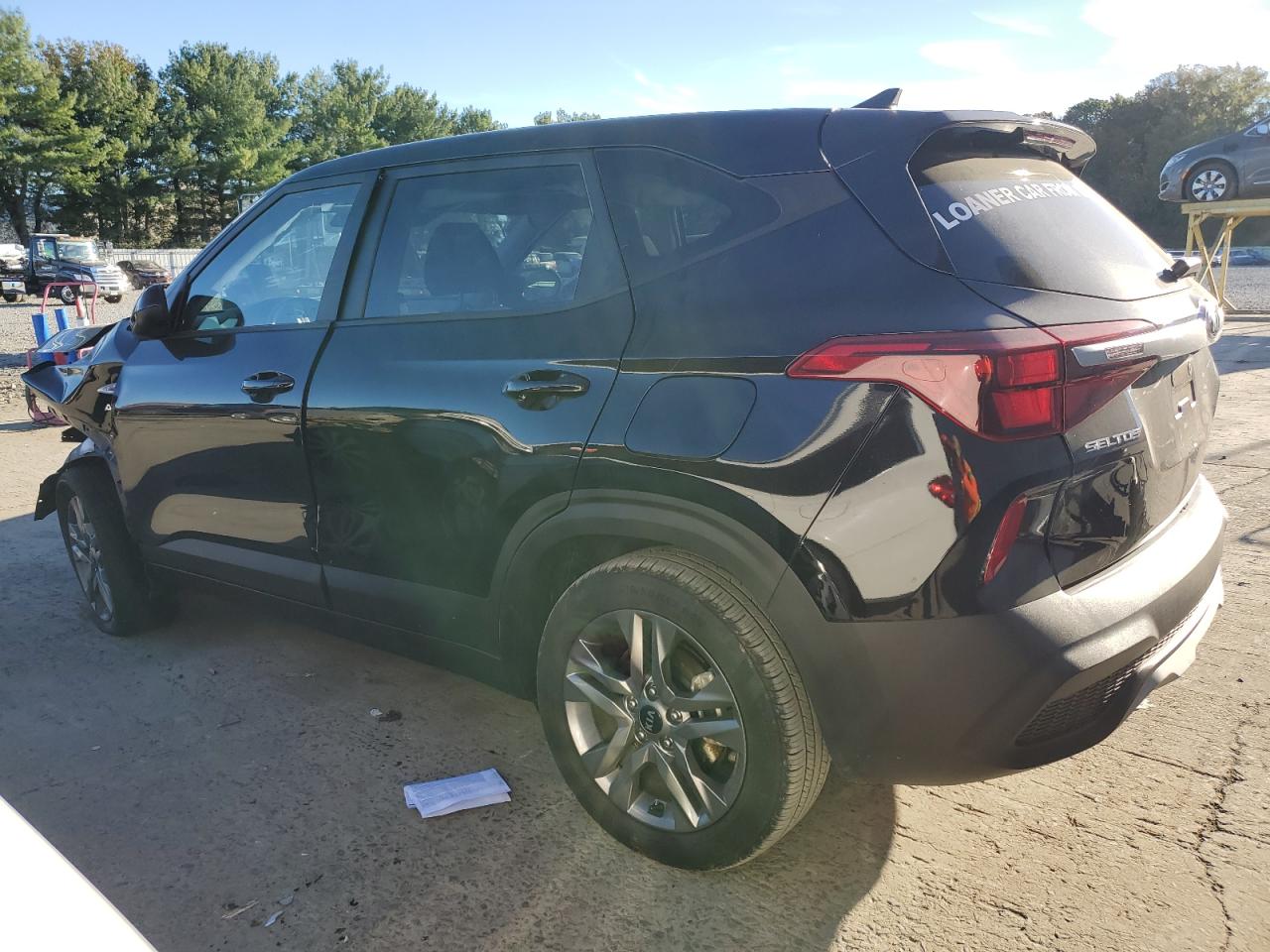 Image 2 of 2021 KIA SELTOS LX 2021 with VIN KNDEPCAA7M7186093