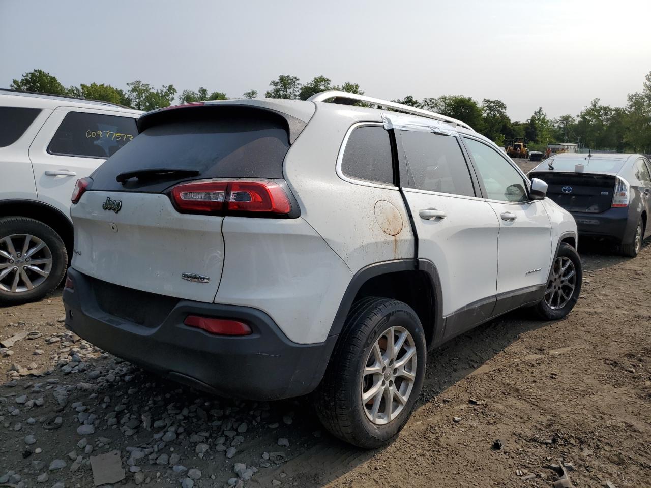 Image 3 of 2017 JEEP CHEROKEE LATITUDE 2017 with VIN 1C4PJMCB2HW655821