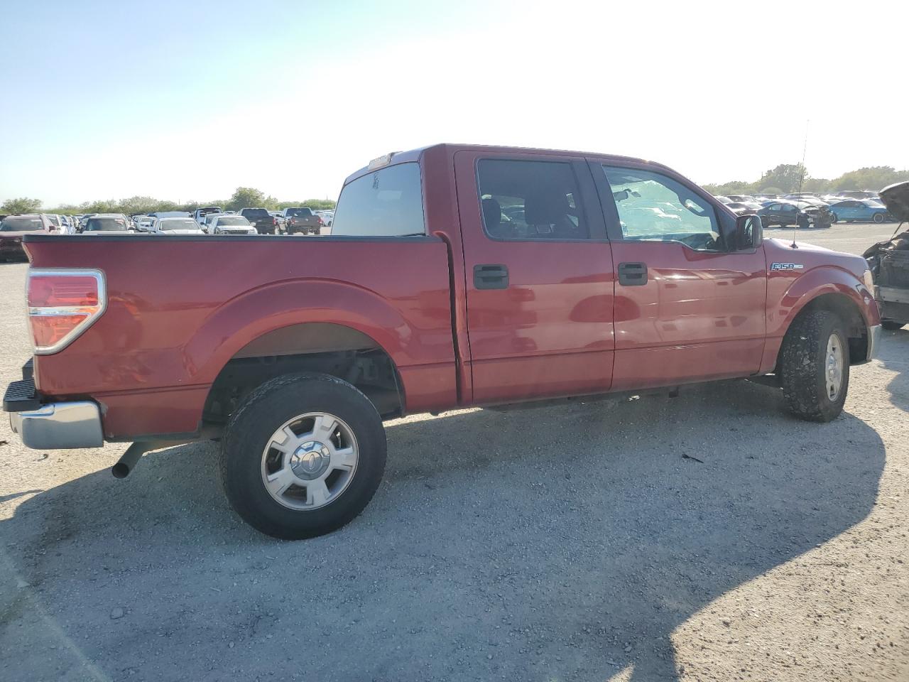 Image 3 of 2013 FORD F150 SUPERCREW 2013 with VIN 1FTEW1CM8DFB19068