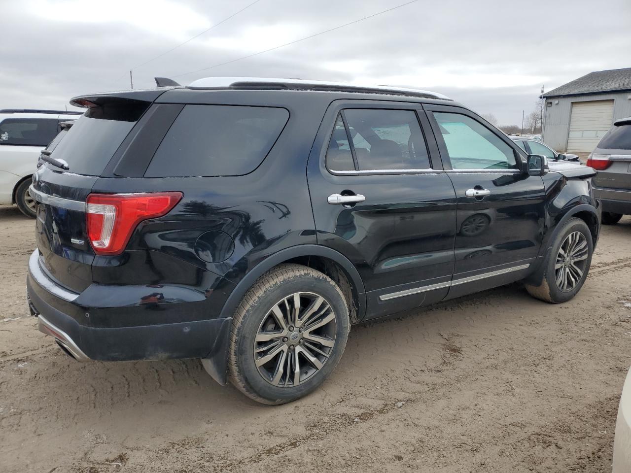 Obraz 3 z 2017 FORD EXPLORER PLATINUM 2017 z VIN 1FM5K8HT2HGB41941
