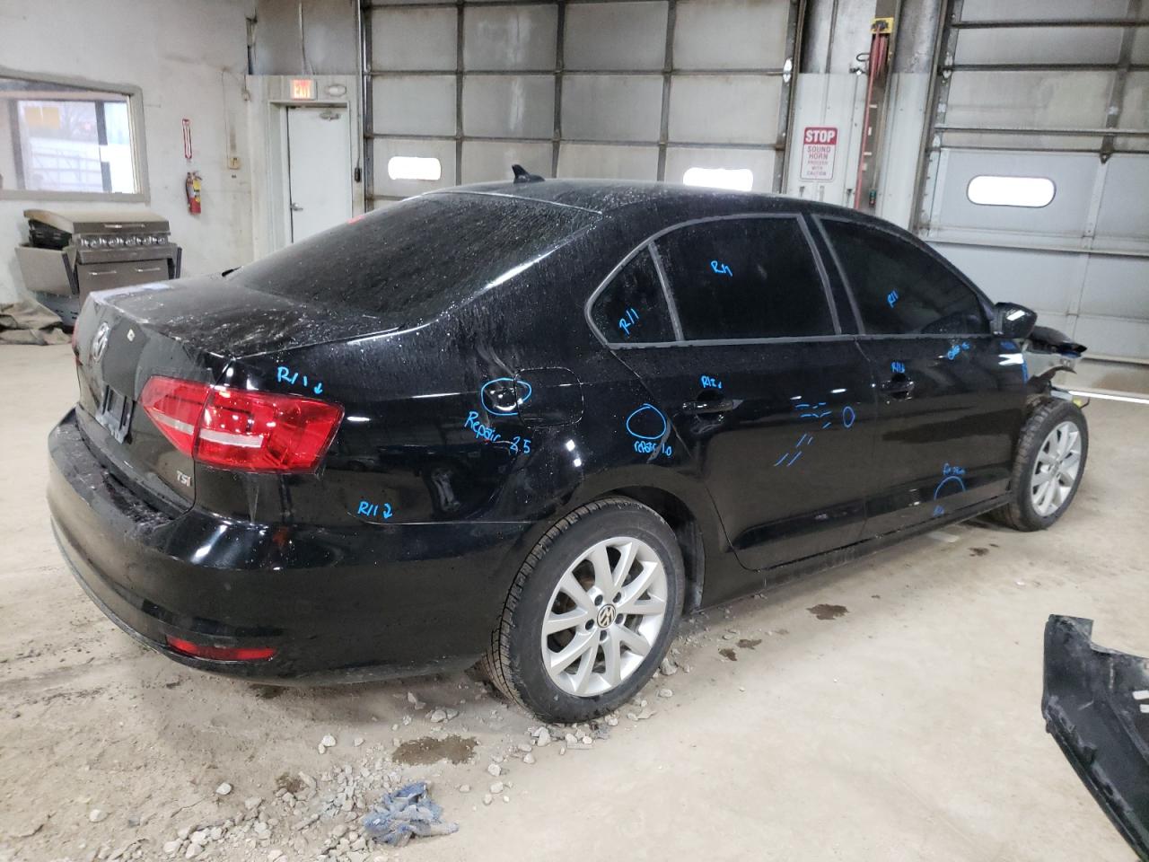 Image 3 of 2015 VOLKSWAGEN JETTA SE 2015 with VIN 3VWB17AJ1FM298521