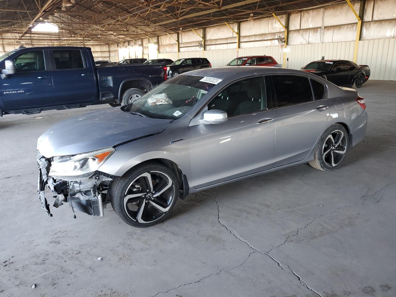 Изображение 1 2017 HONDA ACCORD HYBRID 2017 с VIN JHMCR6F35HC014816