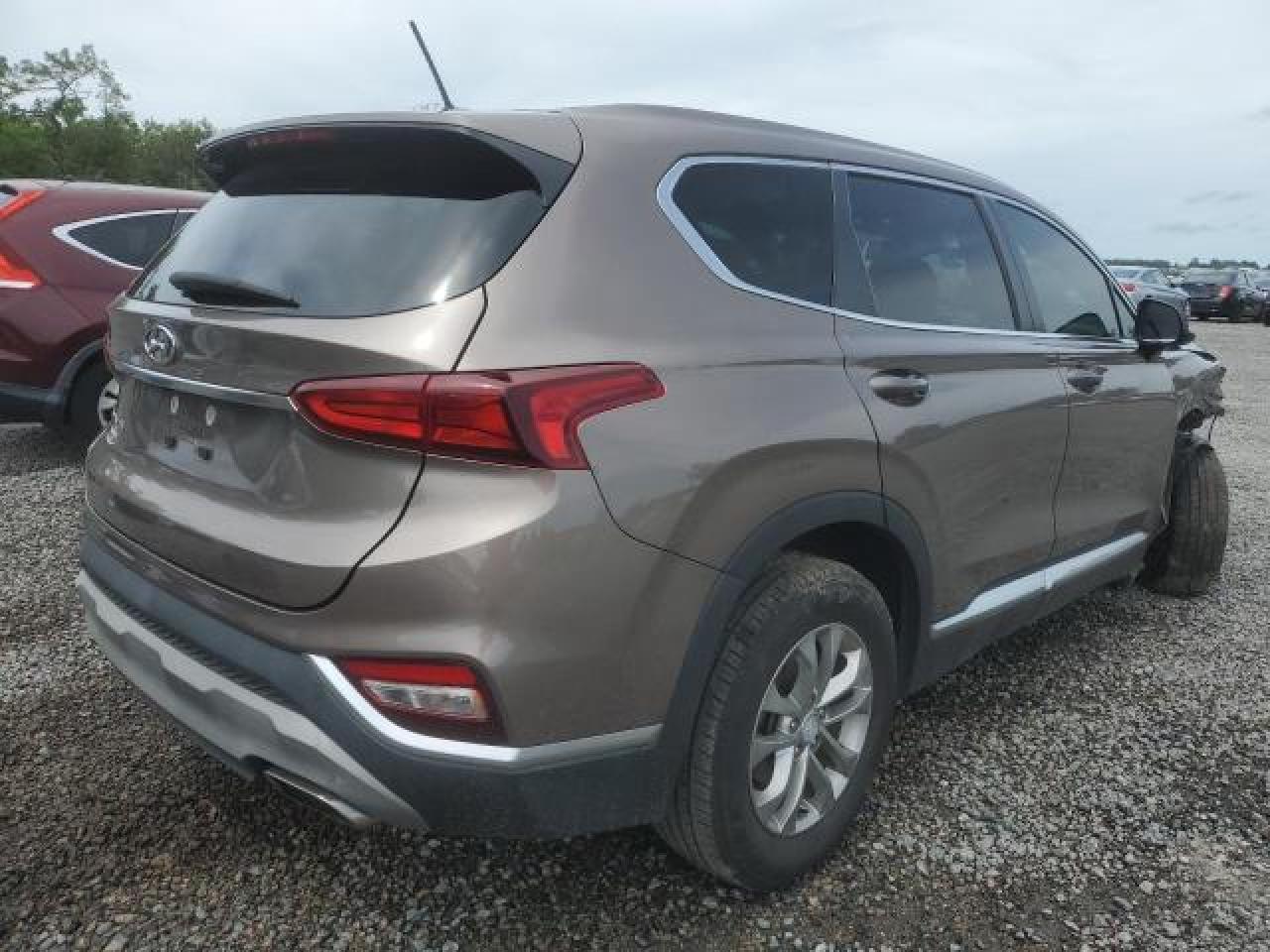 Изображение 3 2019 HYUNDAI SANTA FE SE 2019 с VIN 5NMS23AD5KH105299