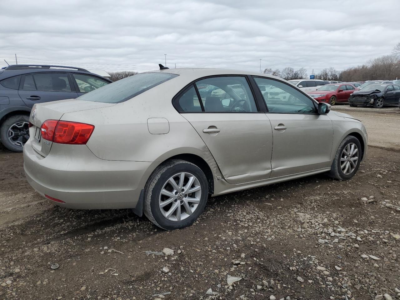 Image 3 of 2012 VOLKSWAGEN JETTA SE 2012 with VIN 3VWDP7AJ2CM462040
