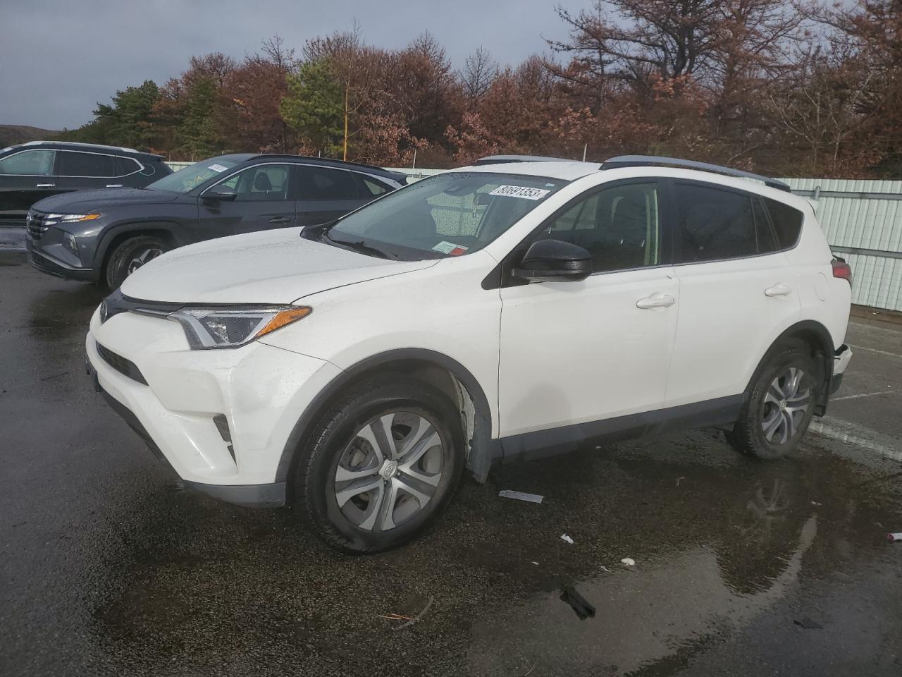 Image 1 of 2017 TOYOTA RAV4 LE 2017 with VIN JTMBFREV6HJ126868