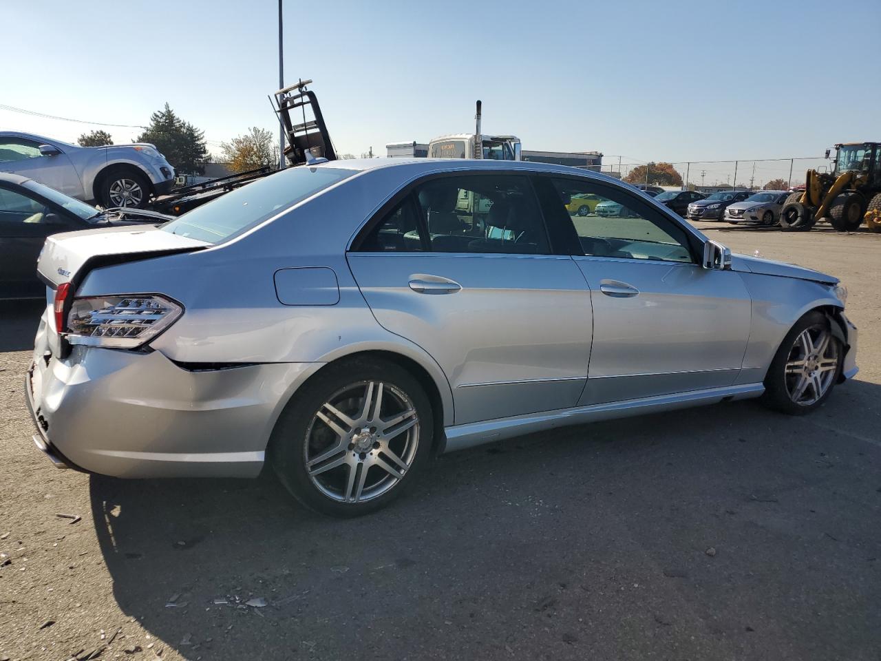 Image 3 of 2010 MERCEDES-BENZ E 350 4MATIC 2010 with VIN WDDHF8HB4AA064355