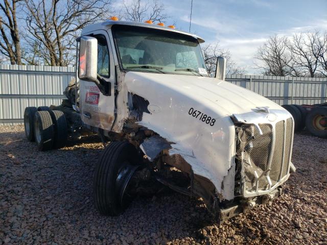 Image 1 of 2022 PETERBILT 579  2022 with VIN 1XPBD49X1ND777208