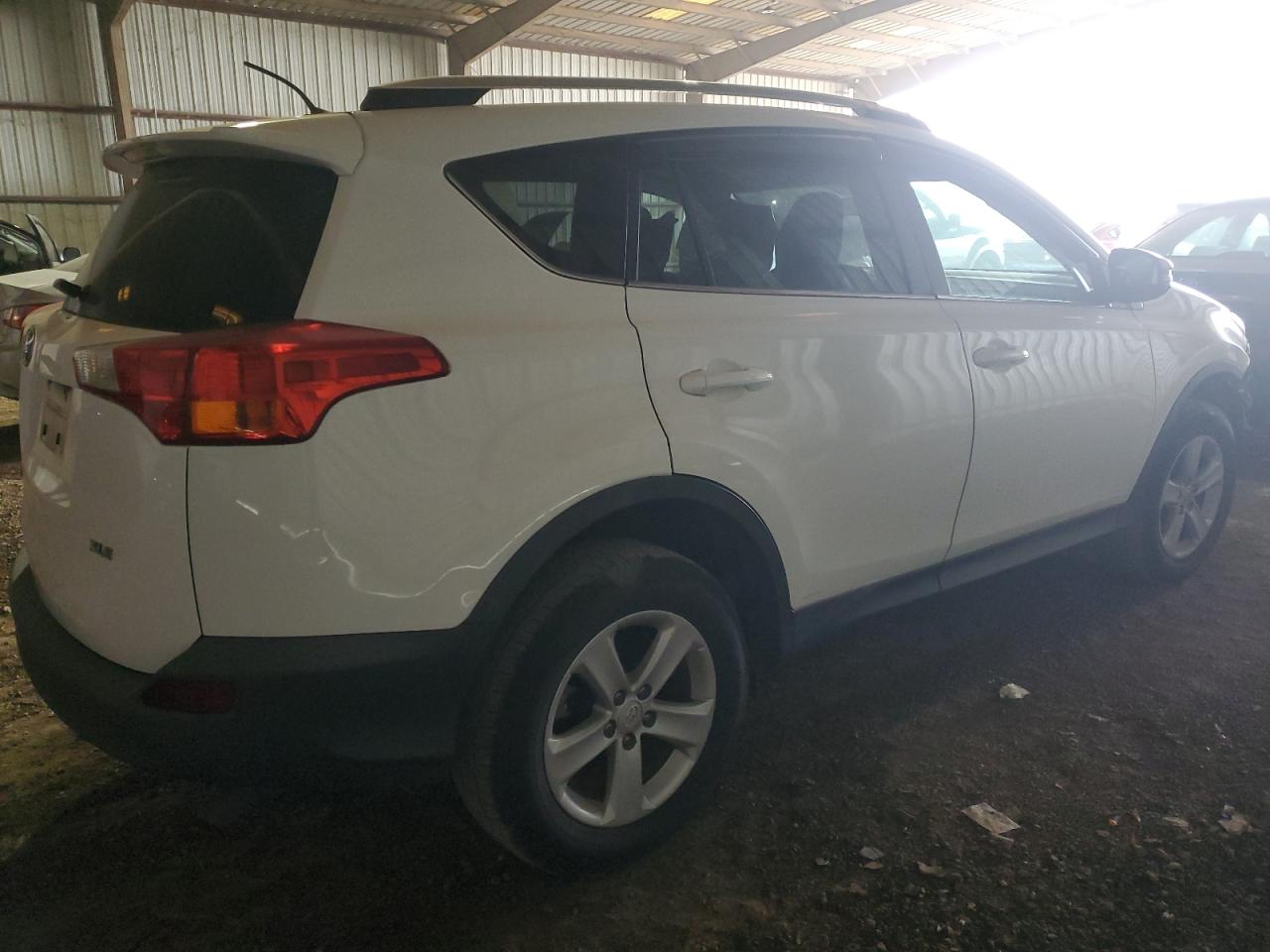 Изображение 3 2014 TOYOTA RAV4 XLE 2014 с VIN 2T3WFREV2EW107331