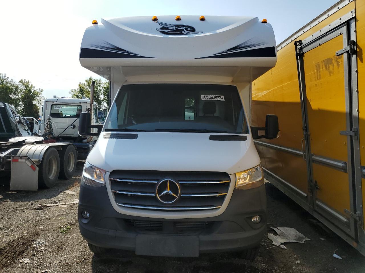Obraz 2 z 2020 MERCEDES-BENZ SPRINTER 3500/4500 2020 z VIN WDAPF4CDXKN045068