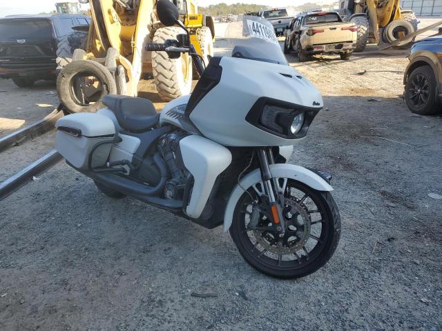 Obraz 1 z 2021 INDIAN MOTORCYCLE CO. CHALLENGER DARK HORSE 2021 z VIN 56KLCDRR6M3397869