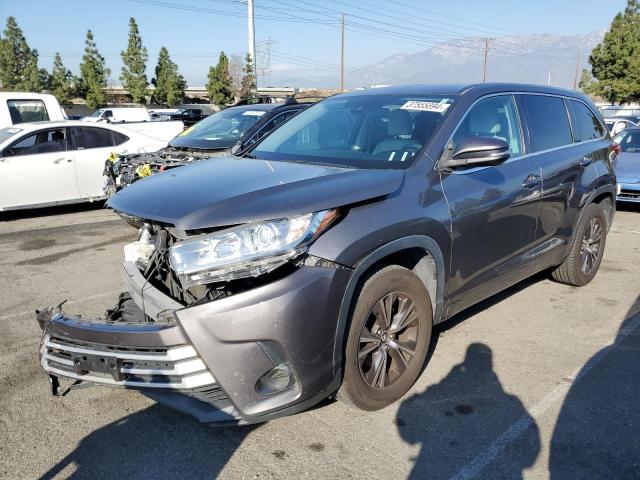 Obraz 2017 TOYOTA HIGHLANDER LE 2017