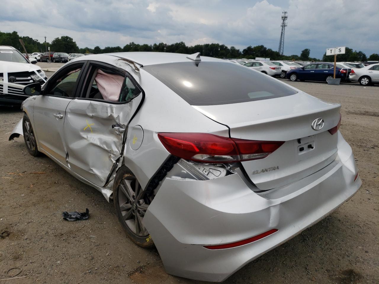 Image 3 of 2018 HYUNDAI ELANTRA SEL 2018 with VIN 5NPD84LF5JH312174