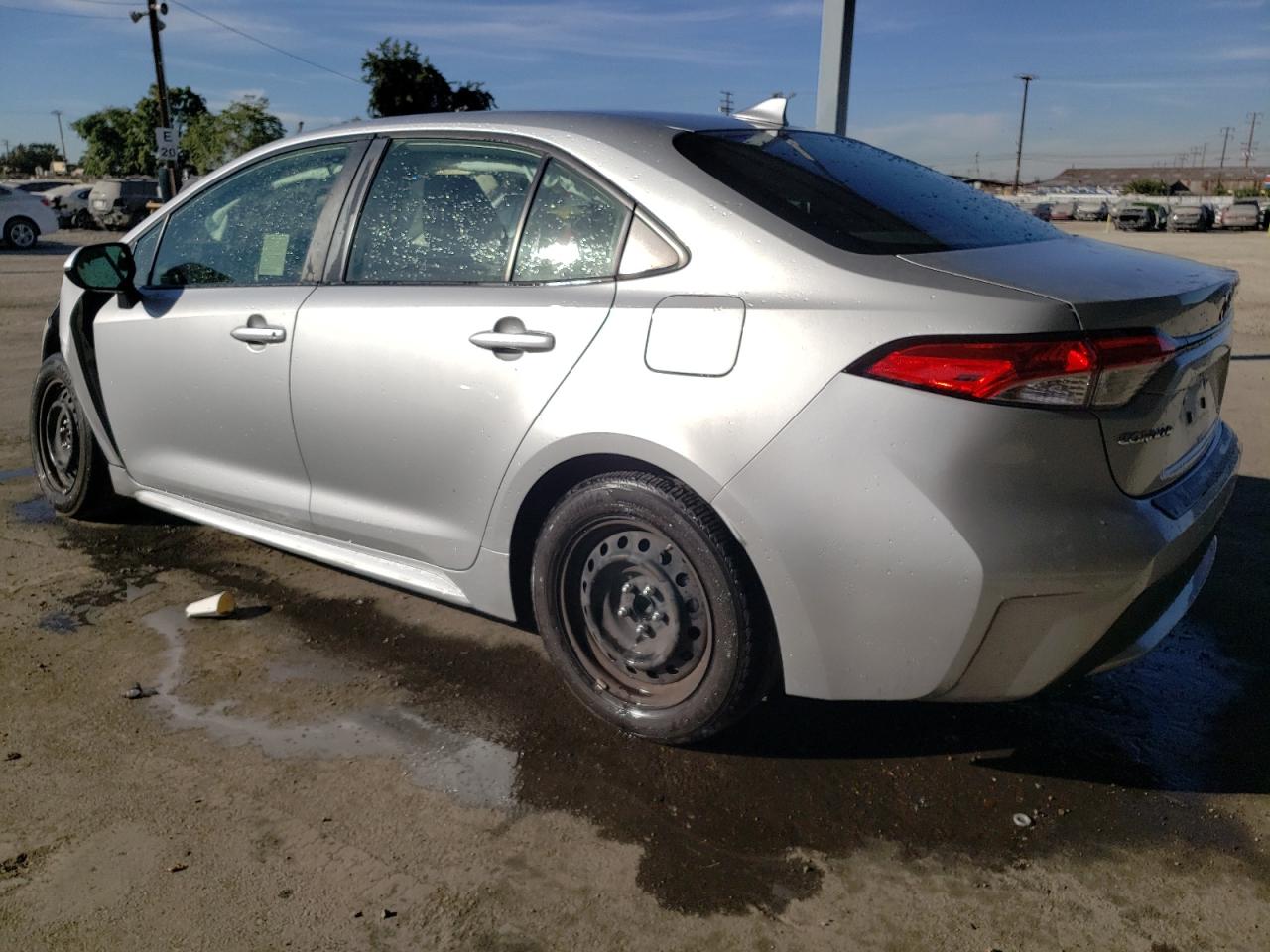 Image 2 of 2021 TOYOTA COROLLA LE 2021 with VIN JTDEPMAE1MJ156244