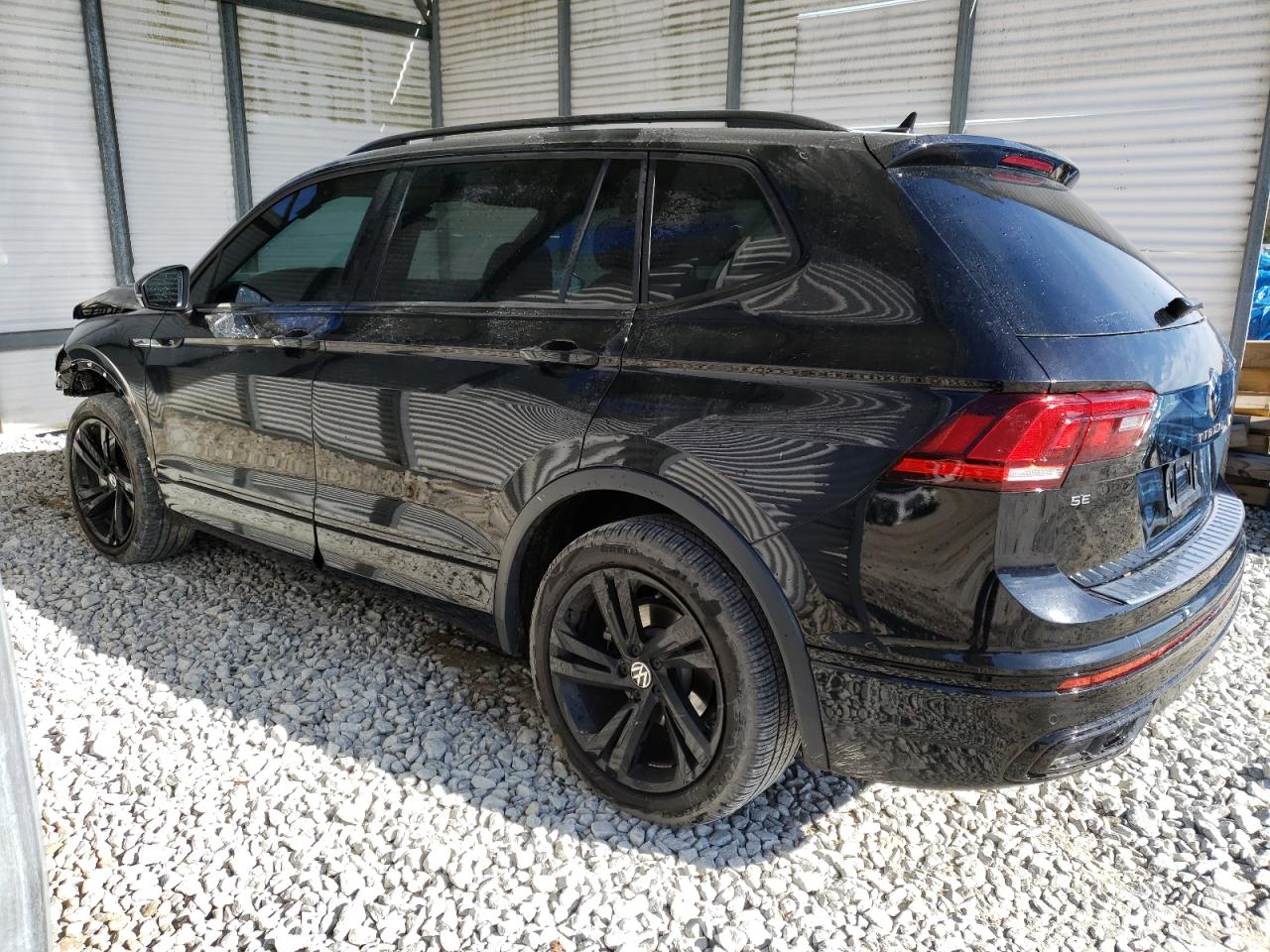 Image 2 of 2023 VOLKSWAGEN TIGUAN SE R-LINE BLACK 2023 with VIN 3VVCB7AX9PM005119