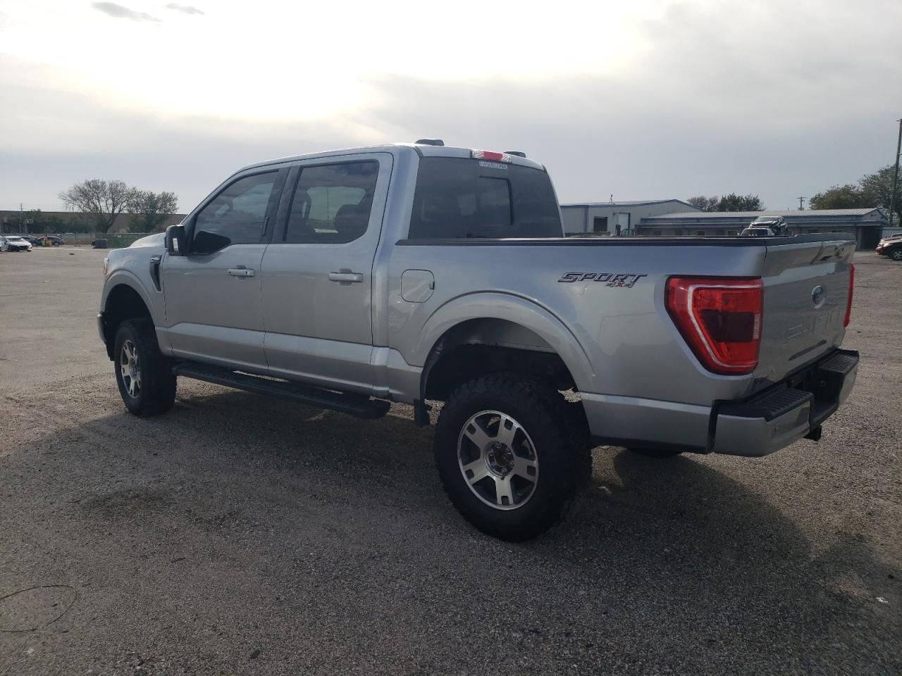 Изображение 2 2021 FORD F150 SUPERCREW 2021 с VIN 1FTFW1E55MKE61577