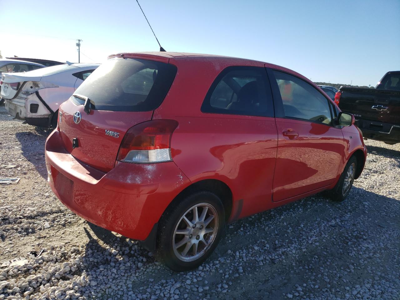 Image 3 of 2010 TOYOTA YARIS  2010 with VIN JTDJT4K33A5293911